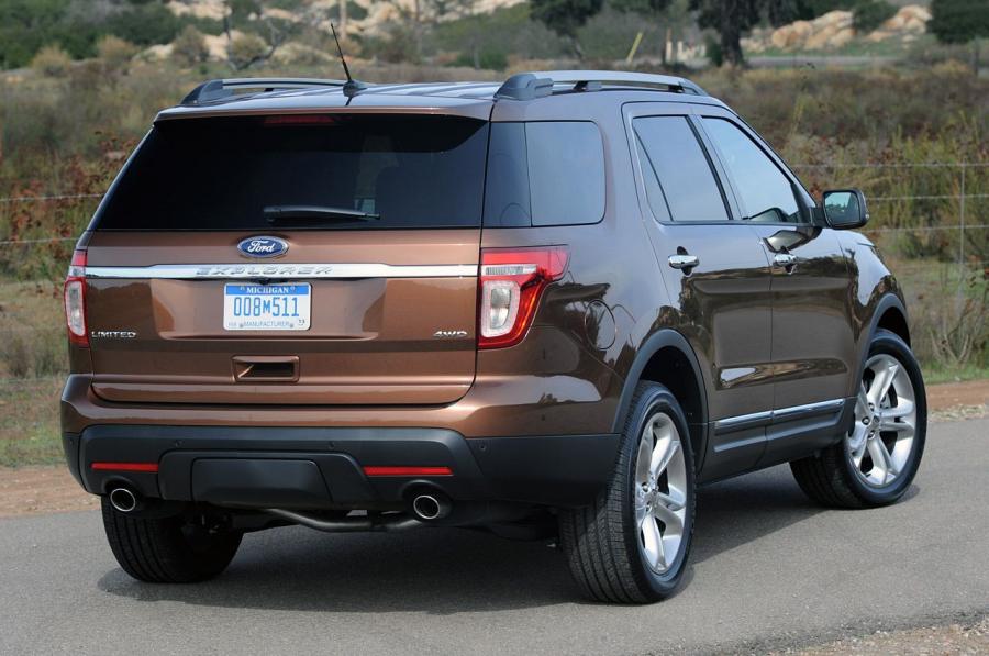  Ford Explorer 2011 года  (фото 24 из 174)